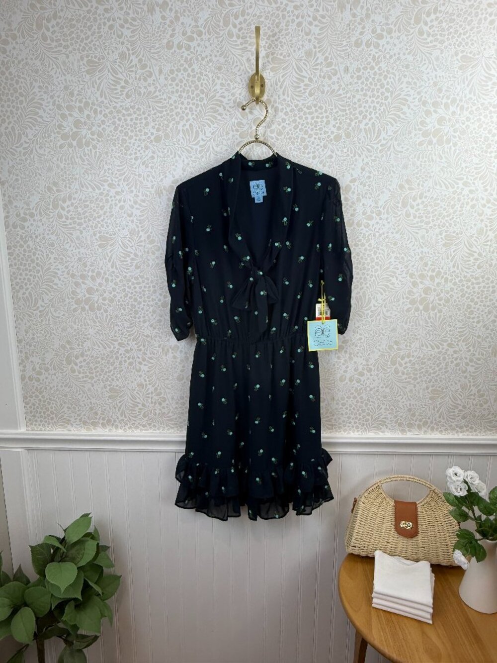 CeCe Navy Green Floral Embroidery Tie-Neck Chiffon Dress - Size - XS - NWT